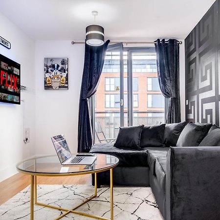 Maevela Apartments - Arcadian Versace Themed Apt ☆ Huge Balcony / Free Parking → Free Netflix -2 Min Walk From Birmingham Hippodrome Theatre, Arcadian, China Town, Sidewalk Club, Gay Village, 5 Mins From New Street Train Station - Birmingham Grand Ce Exterior foto