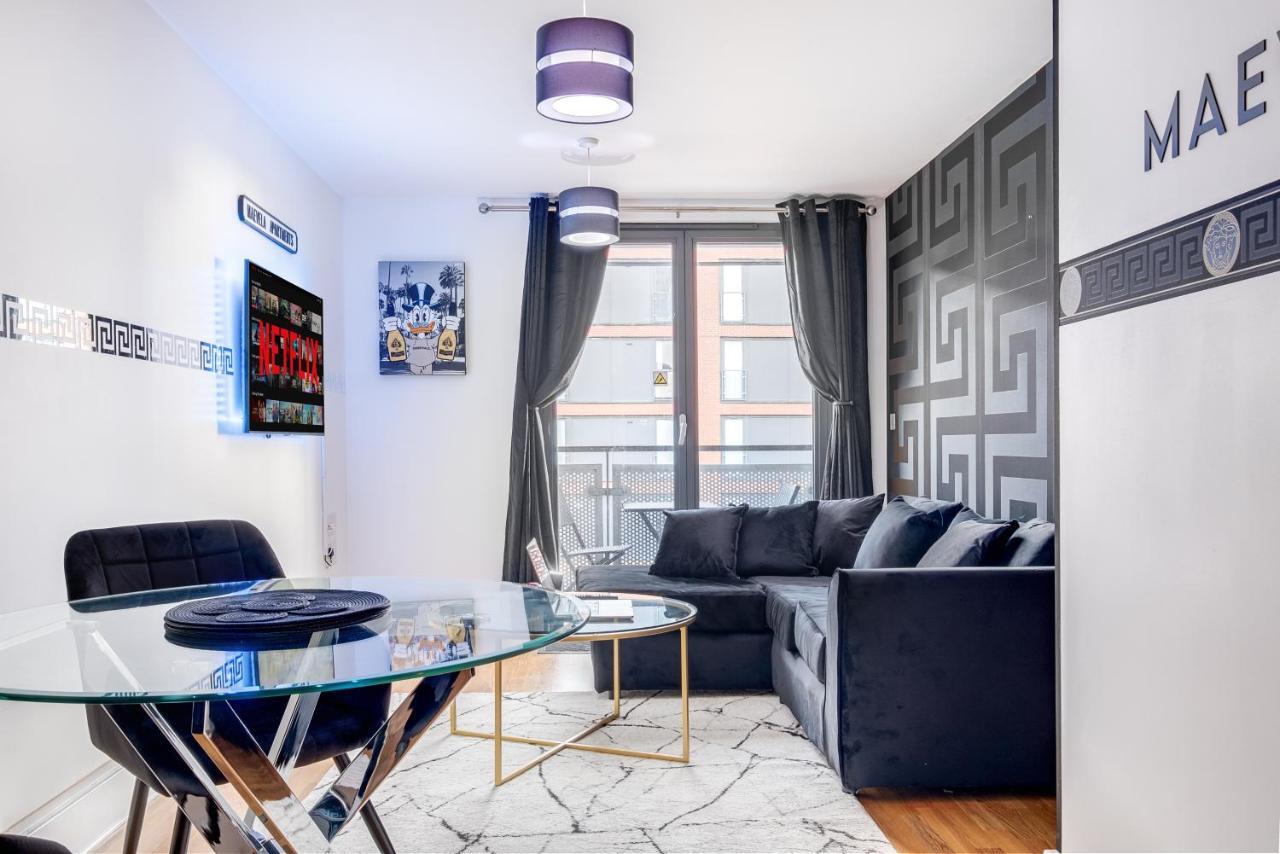 Maevela Apartments - Arcadian Versace Themed Apt ☆ Huge Balcony / Free Parking → Free Netflix -2 Min Walk From Birmingham Hippodrome Theatre, Arcadian, China Town, Sidewalk Club, Gay Village, 5 Mins From New Street Train Station - Birmingham Grand Ce Exterior foto