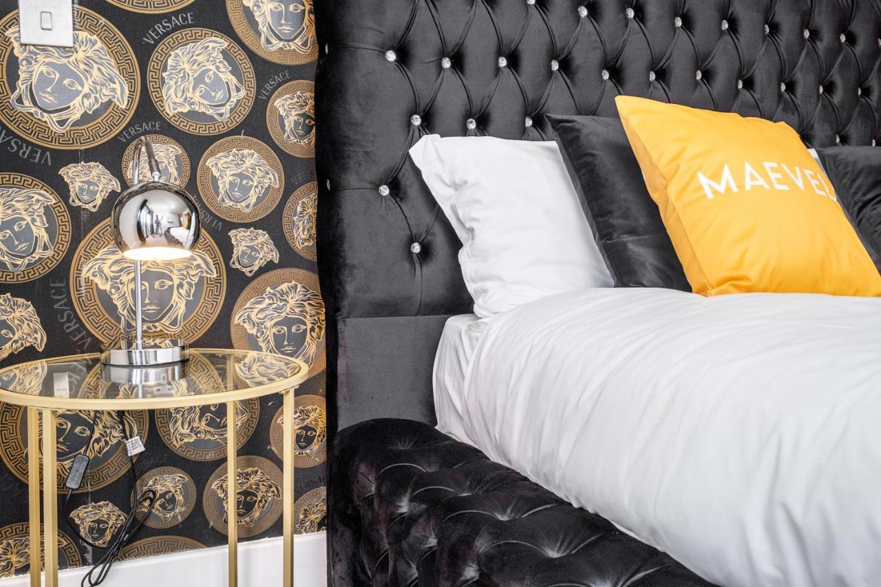 Maevela Apartments - Arcadian Versace Themed Apt ☆ Huge Balcony / Free Parking → Free Netflix -2 Min Walk From Birmingham Hippodrome Theatre, Arcadian, China Town, Sidewalk Club, Gay Village, 5 Mins From New Street Train Station - Birmingham Grand Ce Exterior foto