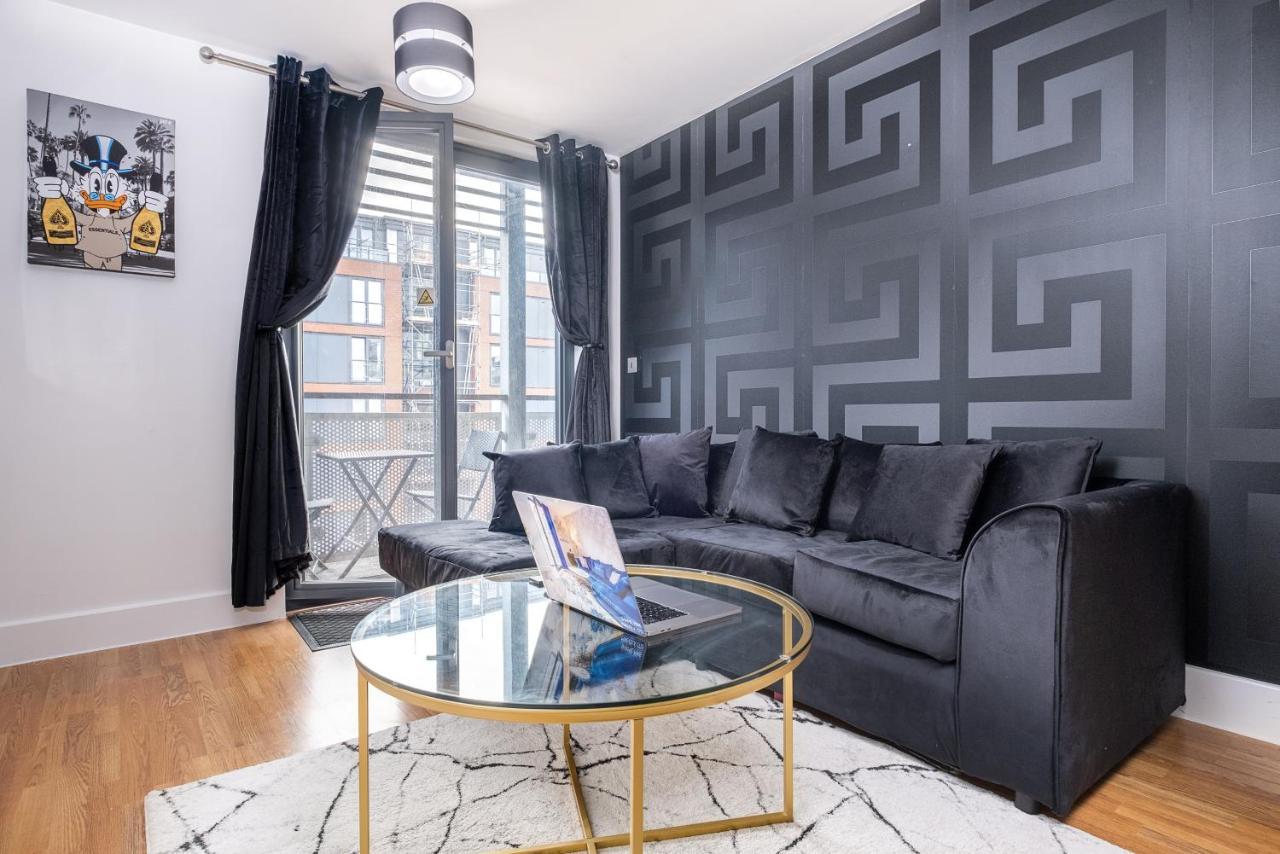 Maevela Apartments - Arcadian Versace Themed Apt ☆ Huge Balcony / Free Parking → Free Netflix -2 Min Walk From Birmingham Hippodrome Theatre, Arcadian, China Town, Sidewalk Club, Gay Village, 5 Mins From New Street Train Station - Birmingham Grand Ce Exterior foto