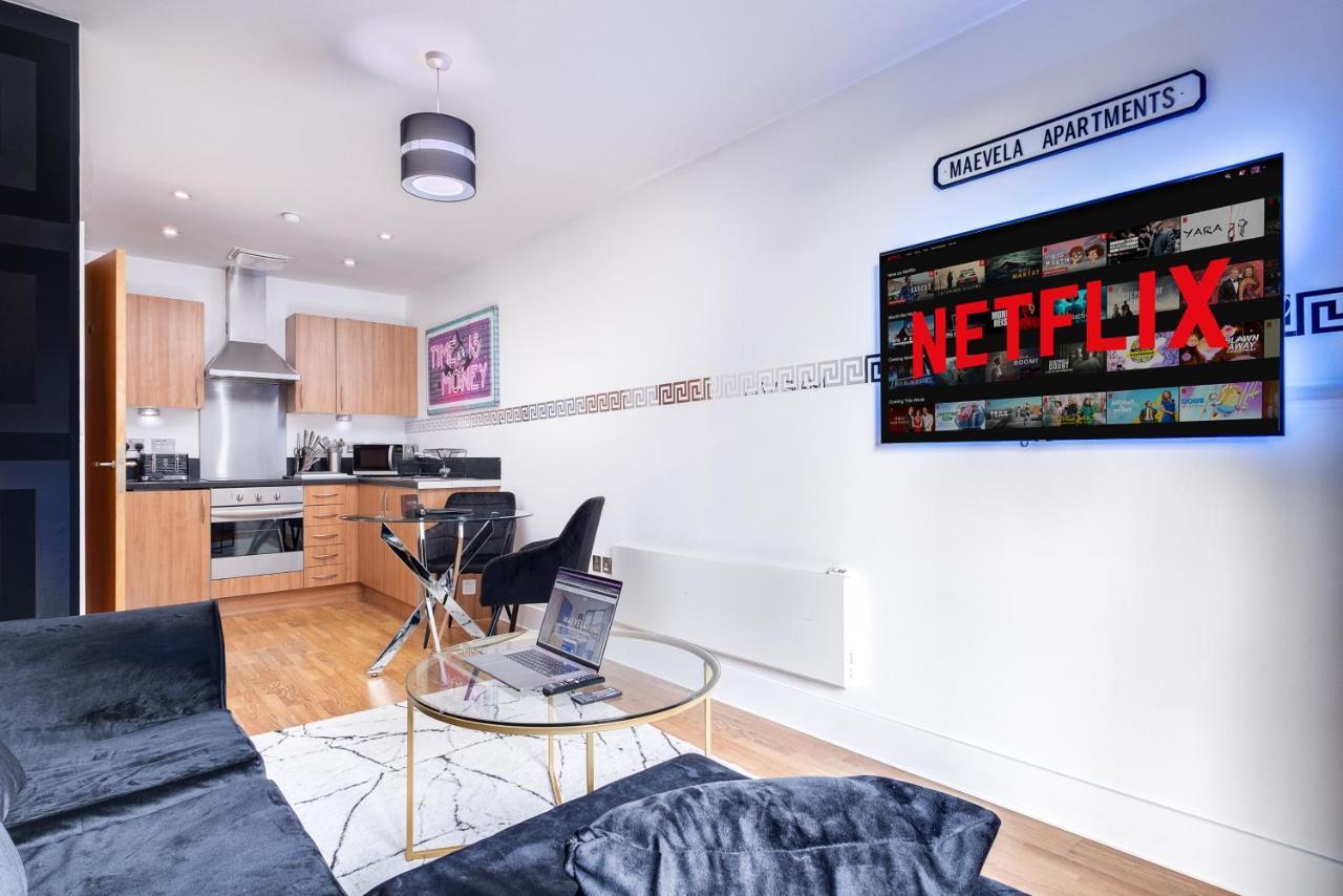 Maevela Apartments - Arcadian Versace Themed Apt ☆ Huge Balcony / Free Parking → Free Netflix -2 Min Walk From Birmingham Hippodrome Theatre, Arcadian, China Town, Sidewalk Club, Gay Village, 5 Mins From New Street Train Station - Birmingham Grand Ce Exterior foto
